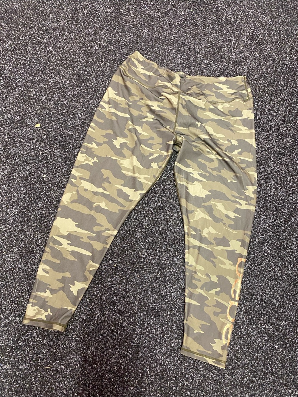 bebe Olive Green Camo Active Leggings